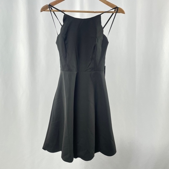 NWT Lulus Play On Curves Backless Dress in Black Size Small - Picture 3 of 10